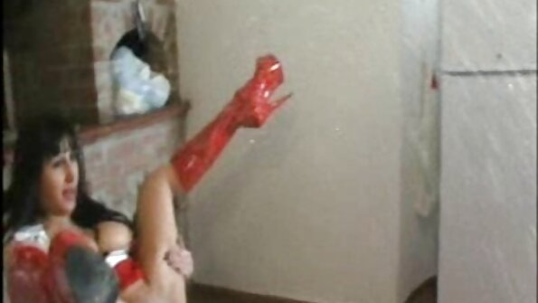 Repairman daje swój wielki wycior nastoletniej, całkowicie ostre ruchanie na dwa baty naturalnej nimfomance
